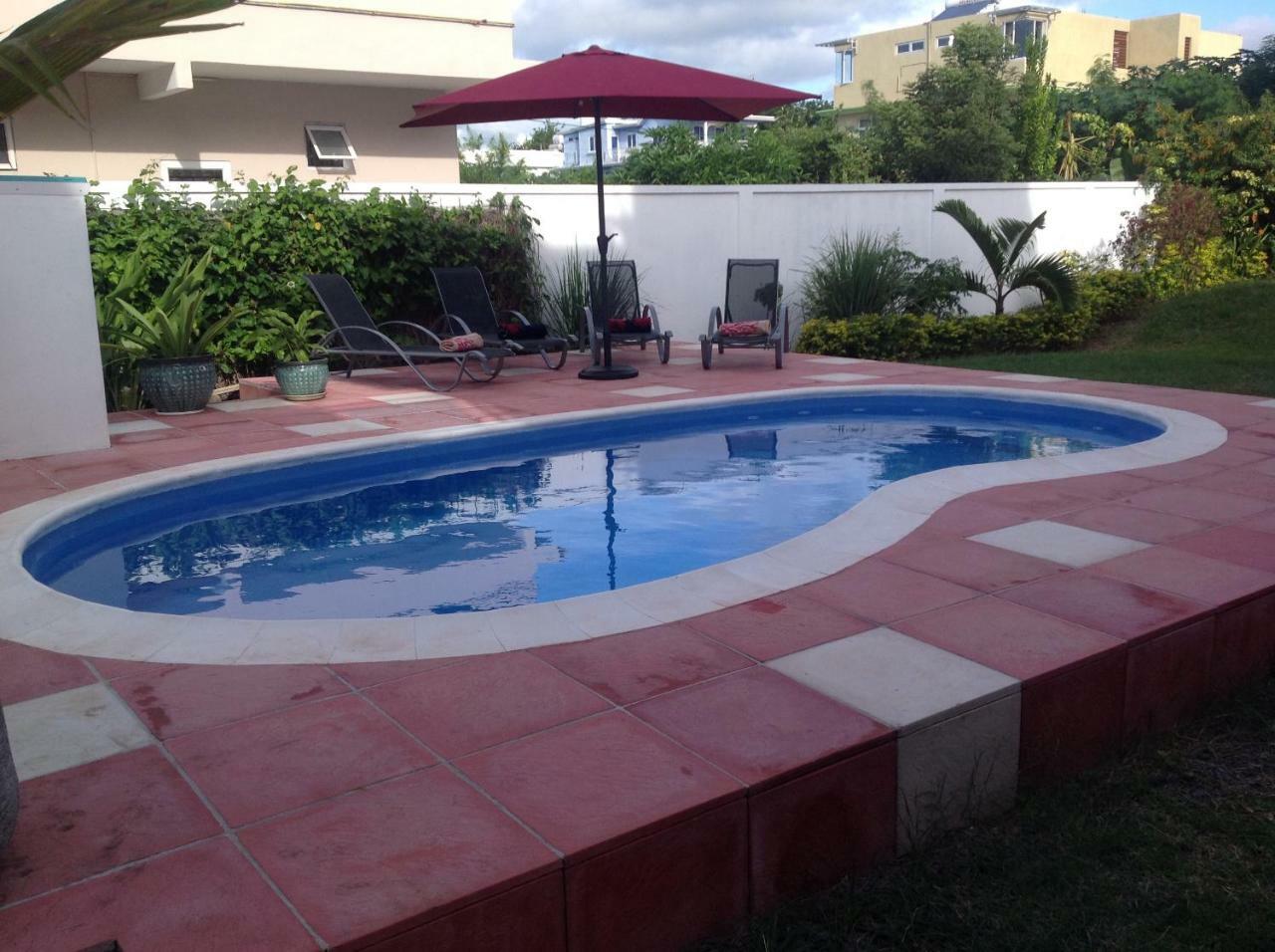 Fayruz Villa Is A 3 Bedroom, 3 Bathroom Detached House With Ac And Swimming Pool 5 Minutes Walk From Flic En Flac Public Beach Экстерьер фото